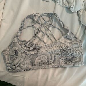 Lulu Lemon Free to be Wild Bra size 10